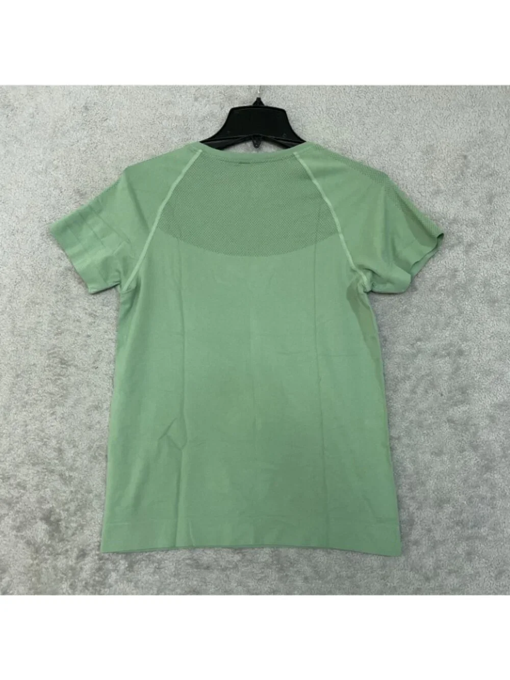 NWT Mondetta Women's S Fitted Active Seamless T-Shirt Green B1654